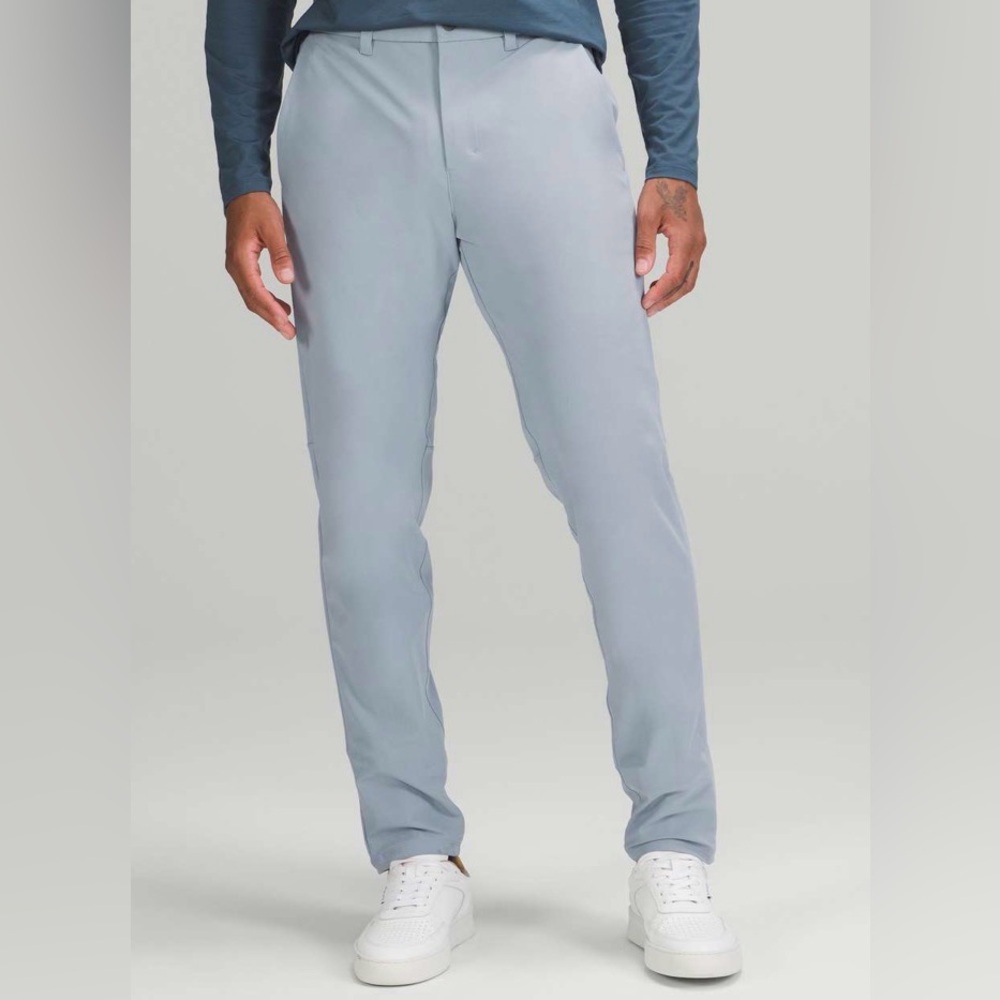 Lululemon Commission Slim-Fit Pant 32” Warpstreme
Chambray